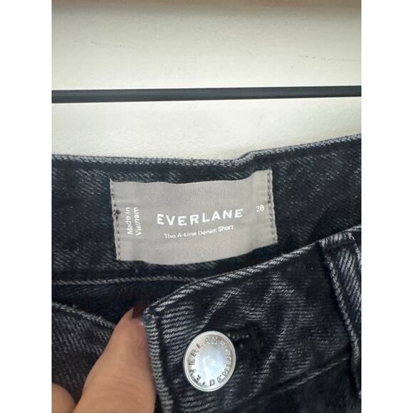 EVERLANE A-Line Raw Hem Denim Short in Black - Size 28 - Picture 2 of 7